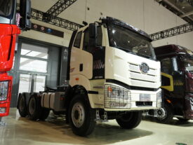 HEAVY DUTY TRUCK